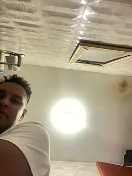 Snapshot of Cristian_099 chatting on 22, 2, 2026 Cristian 099 online show from 22, 2, 2026