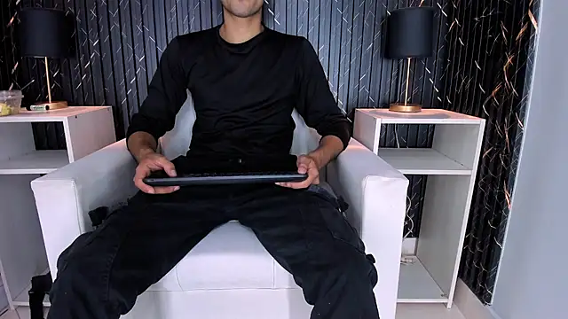 Liam crox online show from 17, 2, 2025