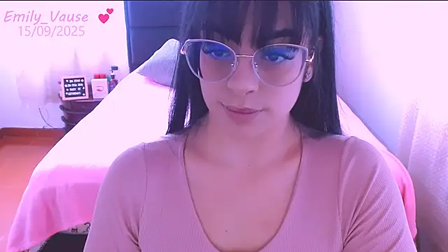 Snapshot of Emily_Bausse chatting on 15, 9, 2025 Emily Bausse online show from 15, 9, 2025