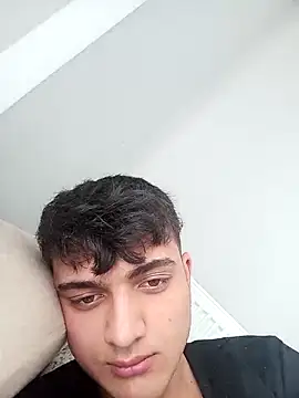 Snapshot of boy_3835 chatting on 12, 3, 2025 boy 3835 online show from 12, 3, 2025