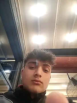 Snapshot of boy_3835 chatting on 15, 3, 2025 boy 3835 online show from 15, 3, 2025