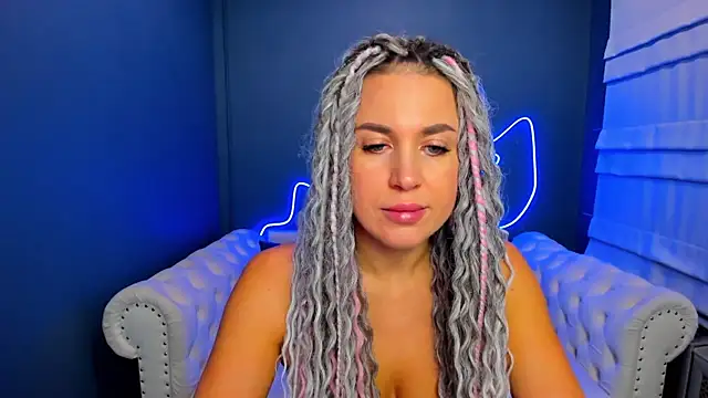 rock n roxy online show from 7, 10, 2025