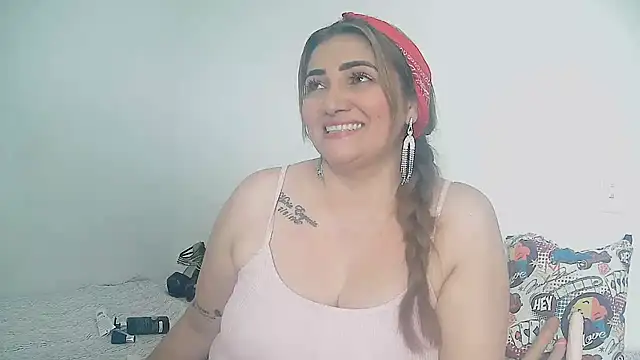 Paula-Harrison online show from 6, 12, 2024