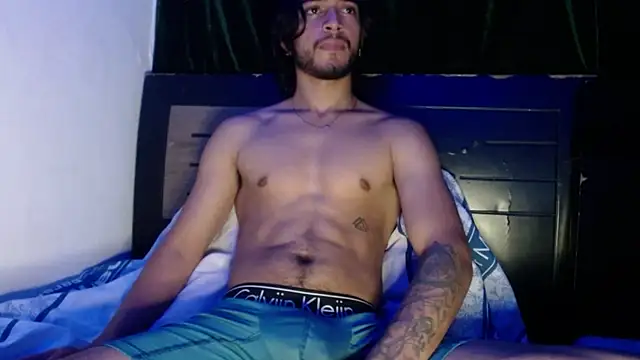 Snapshot of maxximus_100 chatting on 22, 12, 2024 maxximus 100 online show from 22, 12, 2024