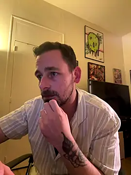 Snapshot of defbond420 chatting on 17, 9, 2025 defbond420 online show from 17, 9, 2025