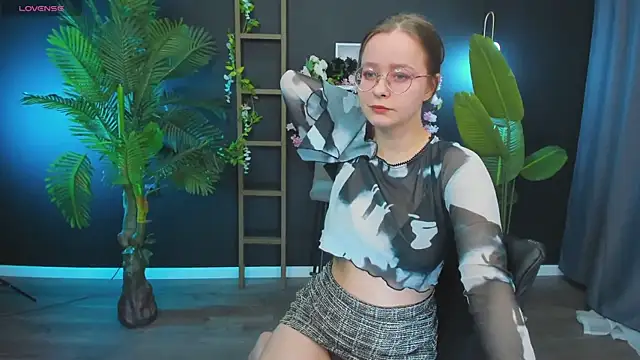 CassieCool online show from 18, 1, 2025