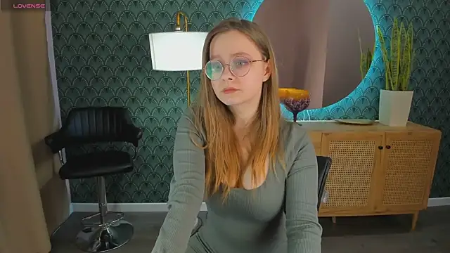 CassieCool online show from 23, 1, 2025