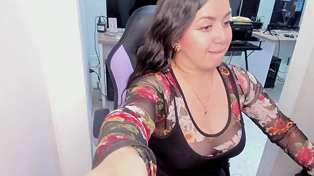 Kimkalifa  online show from 11, 5, 2026