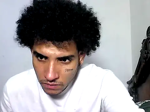 Snapshot of maick5- chatting on 10, 10, 2025 maick5- online show from 10, 10, 2025