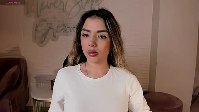 Snapshot of ChloePreston_ chatting on 17, 3, 2025 ChloePreston online show from 17, 3, 2025