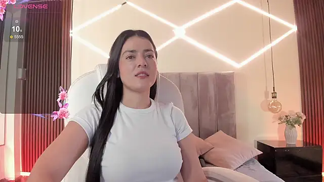 BellaClaiir online show from 12, 1, 2026