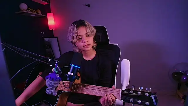 marlena3312 online show from 5, 2, 2026