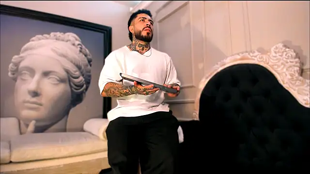 LeoSalvatore  online show from 23, 12, 2024