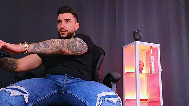 MightyAaron66 online show from 18, 1, 2025