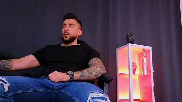 MightyAaron66 online show from 31, 1, 2025