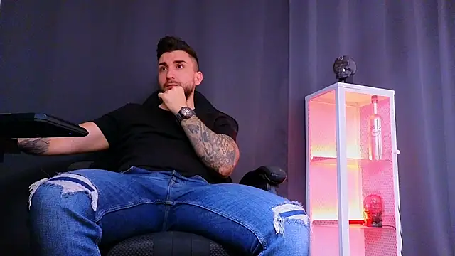 MightyAaron66 online show from 1, 3, 2025