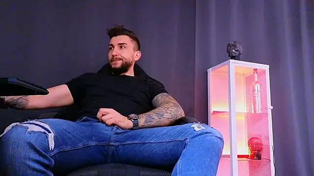 MightyAaron66 online show from 8, 3, 2025