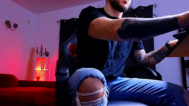 MightyAaron66 online show from 12, 10, 2025