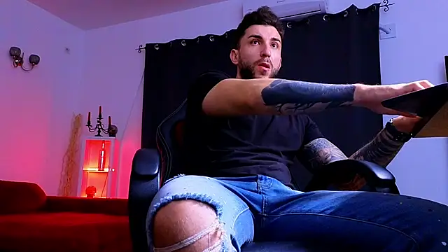 MightyAaron66 online show from 19, 11, 2025