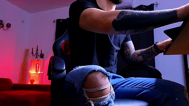 MightyAaron66 online show from 7, 1, 2026