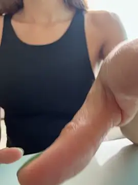 cuteluci  online show from 17, 10, 2025