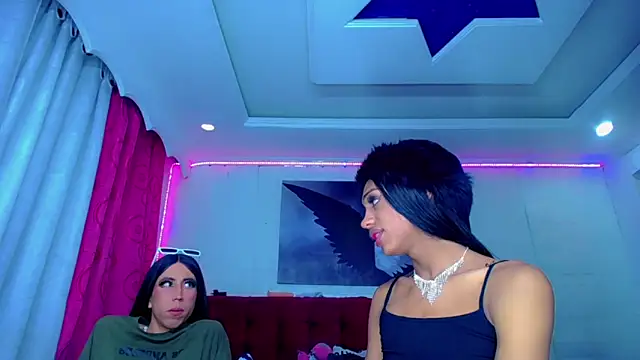 NahomiCamper online show from 18, 10, 2025