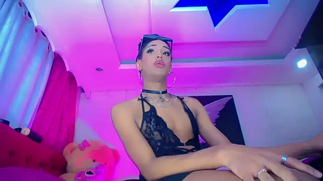 NahomiCamper online show from 22, 12, 2025