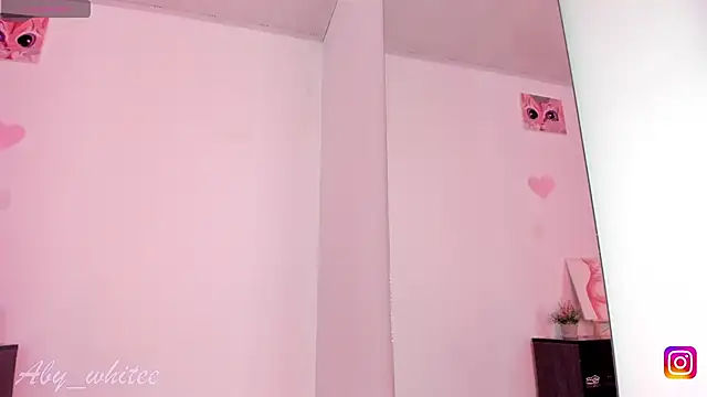 AbyWhitee online show from 17, 9, 2025