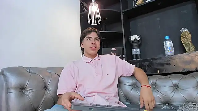 HeellBoy  online show from 14, 11, 2025