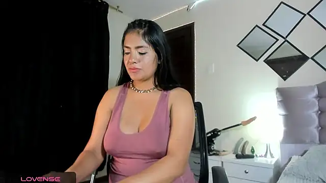 arianithaxox online show from 11, 12, 2024