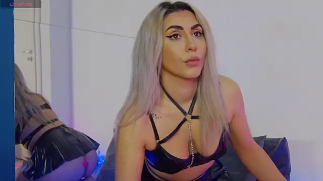 Snapshot of CelineMeyerr chatting on 18, 3, 2026 CelineMeyerr online show from 18, 3, 2026