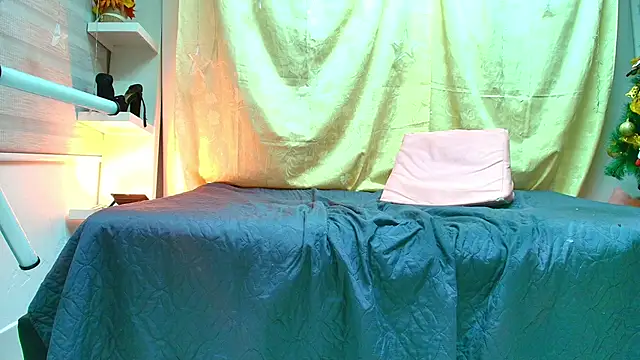  sara london online show from 15, 12, 2024