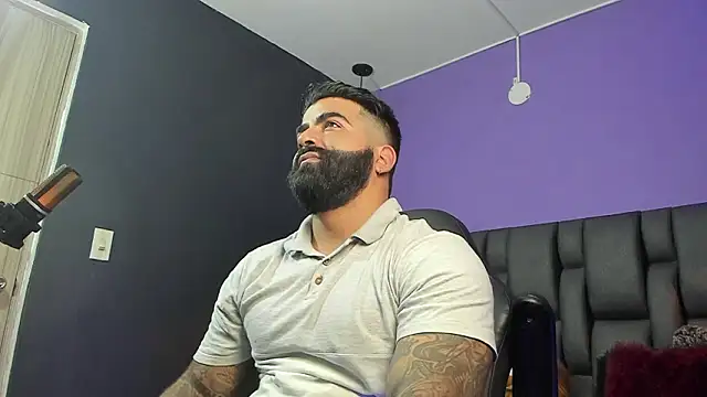 Snapshot of Lyon_vach chatting on 17, 1, 2026 Lyon vach online show from 17, 1, 2026