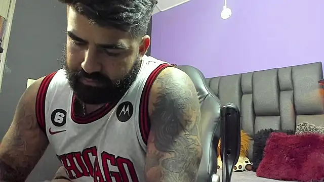 Snapshot of Lyon_vach chatting on 5, 2, 2026 Lyon vach online show from 5, 2, 2026