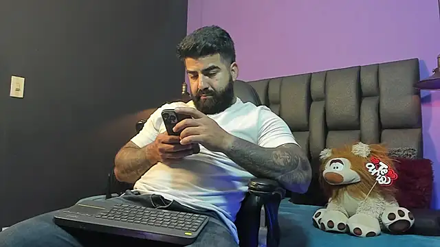 Snapshot of Lyon_vach chatting on 12, 2, 2026 Lyon vach online show from 12, 2, 2026