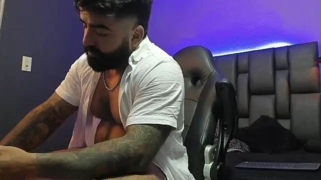 Snapshot of Lyon_vach chatting on 23, 2, 2026 Lyon vach online show from 23, 2, 2026