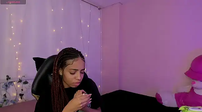 Abigail Wilson  online show from 25, 1, 2025