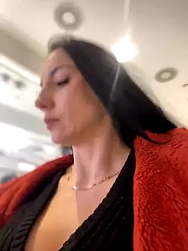 Snapshot of Roxana-Sexy chatting on 7, 12, 2024 Roxana-Sexy online show from 7, 12, 2024