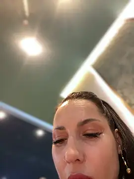 Snapshot of Roxana-Sexy chatting on 11, 1, 2025 Roxana-Sexy online show from 11, 1, 2025