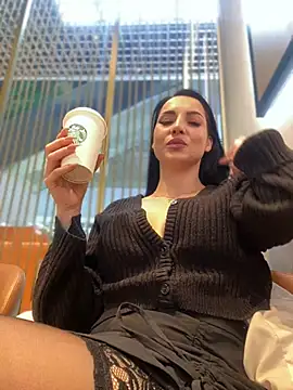 Snapshot of Roxana-Sexy chatting on 22, 2, 2025 Roxana-Sexy online show from 22, 2, 2025