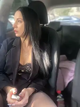 Snapshot of Roxana-Sexy chatting on 16, 10, 2025 Roxana-Sexy online show from 16, 10, 2025