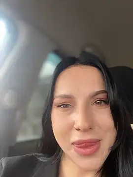 Snapshot of Roxana-Sexy chatting on 5, 3, 2026 Roxana-Sexy online show from 5, 3, 2026