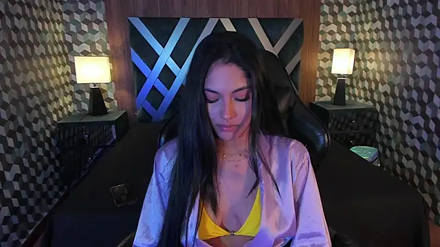 Snapshot of Mia_Elowen chatting on 22, 2, 2025 Mia Elowen online show from 22, 2, 2025