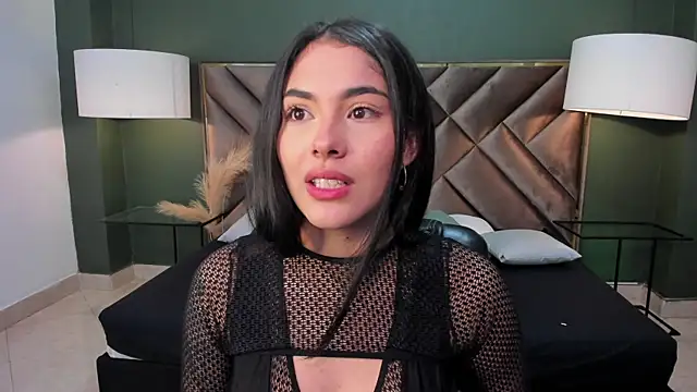 Snapshot of Mia_Elowen chatting on 26, 2, 2025 Mia Elowen online show from 26, 2, 2025