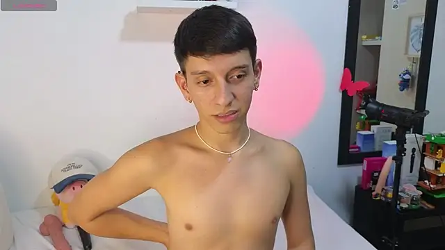 Snapshot of milky__boy_ chatting on 19, 5, 2026 milky boy online show from 19, 5, 2026