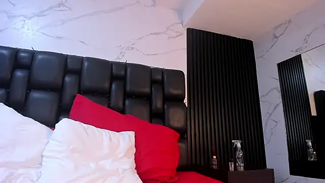 Snapshot of AuroraBon chatting on 6, 2, 2026 AuroraBon online show from 6, 2, 2026