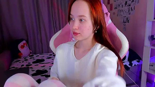 Snapshot of Hakory chatting on 4, 12, 2024 Hakory online show from 4, 12, 2024