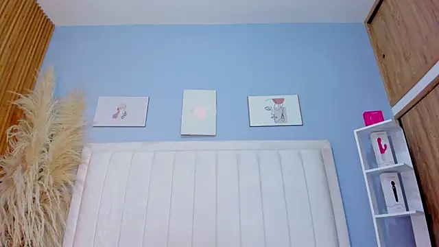 Paula-Brown1 online show from 25, 9, 2025