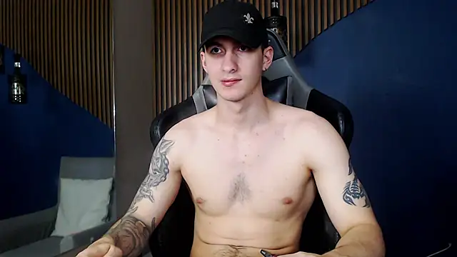 JacksonOlsenn online show from 22, 12, 2024