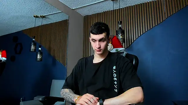 JacksonOlsenn online show from 5, 1, 2025